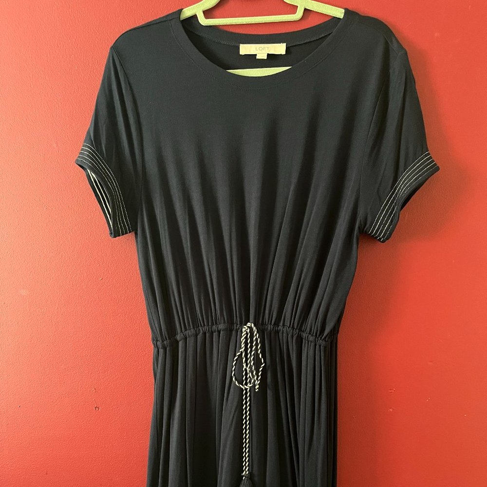 Loft: Jersey knit draw string dress in navy blue with white trim. Size L.